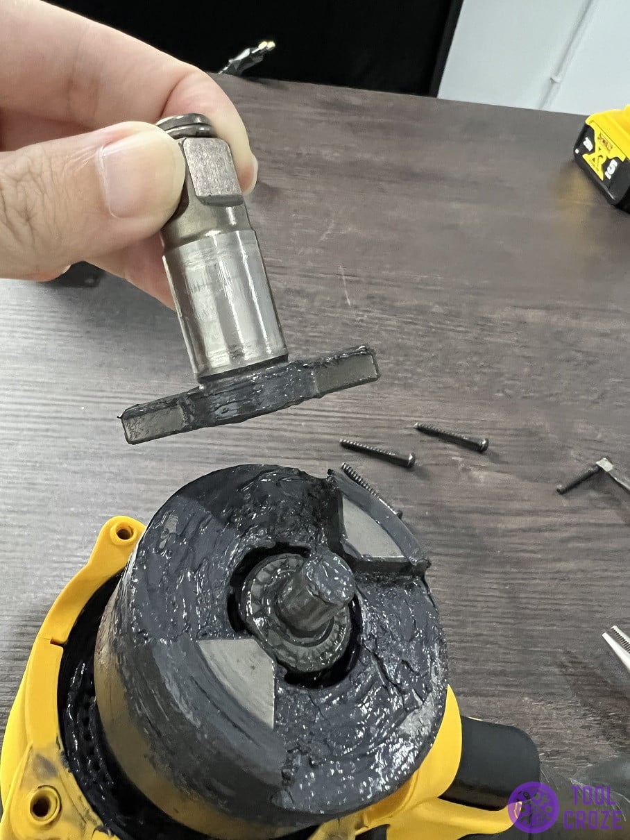 remove dewalt impact wrench anvil