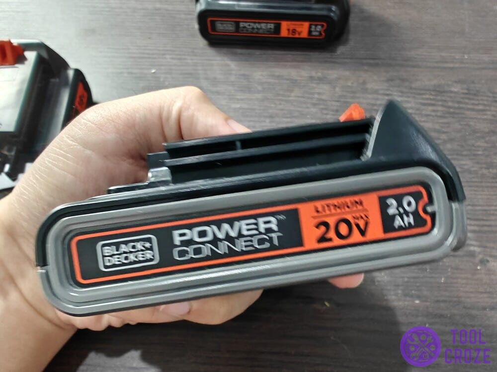 black and decker 20v battery in hand