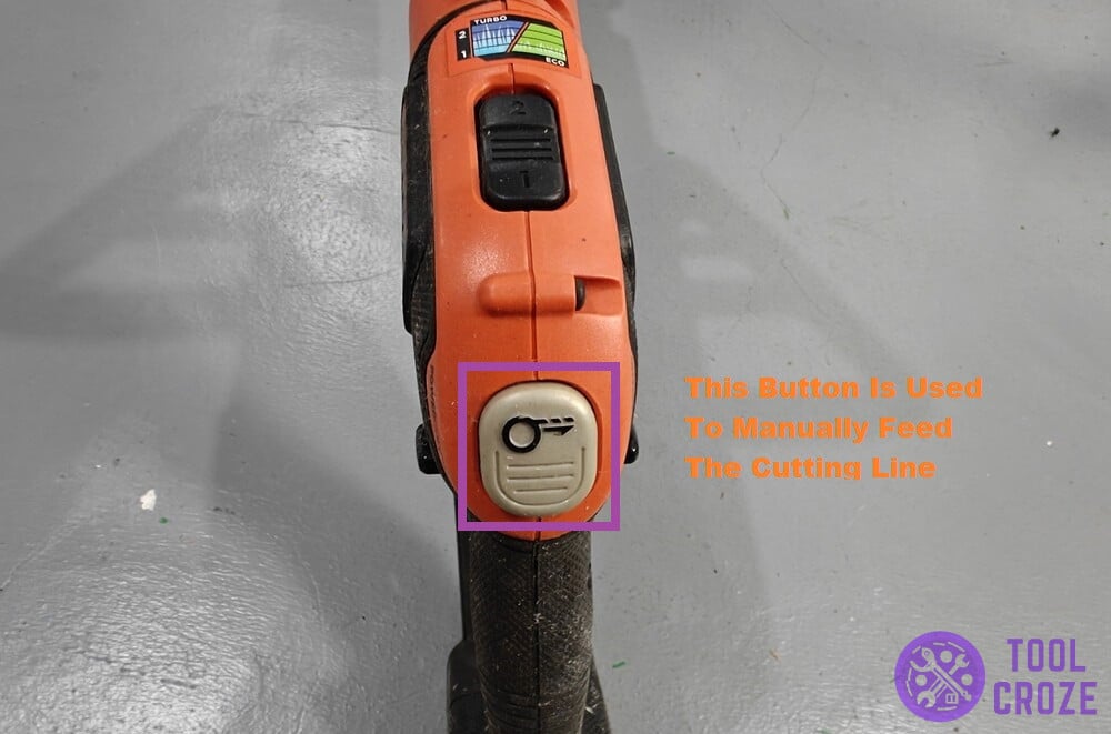 line feed button on trimmer