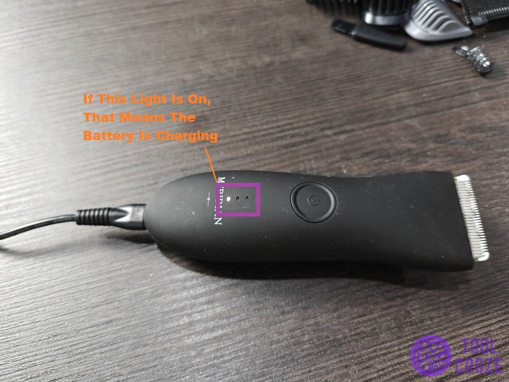trimmer on charge