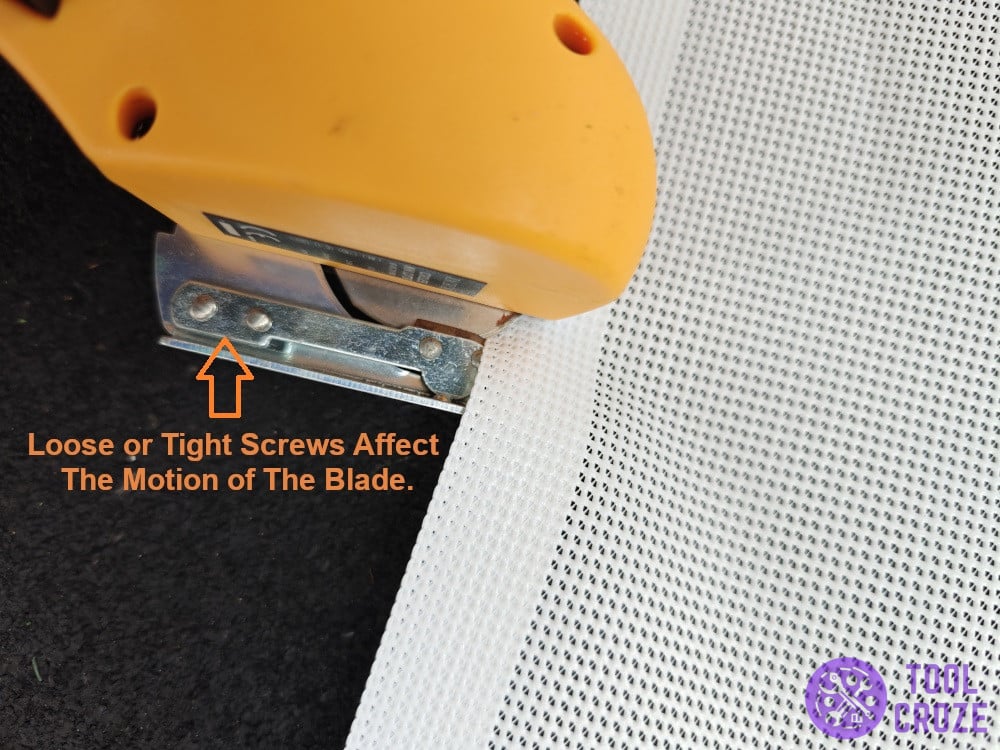 Loose or tight screws affect the motion of the blade.