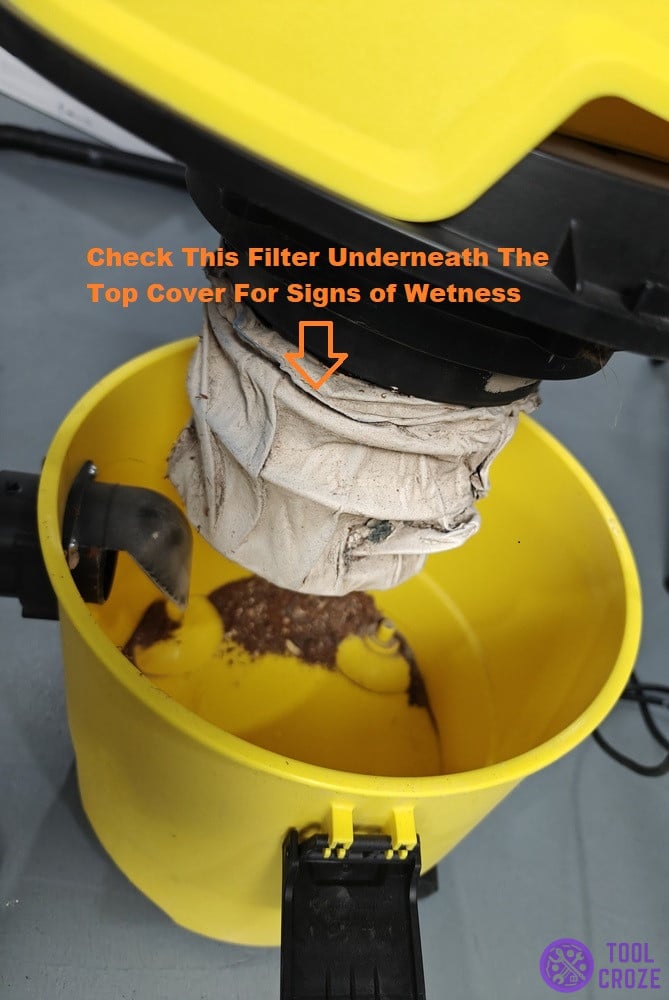 check if the cartridge filter is wet