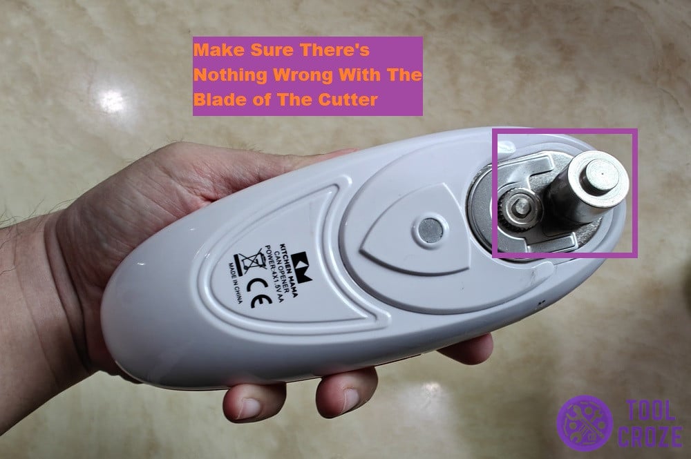 cutting mechanism on kitchen mama can opener