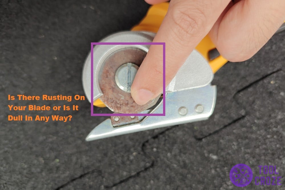 dull blade on rotary cutter