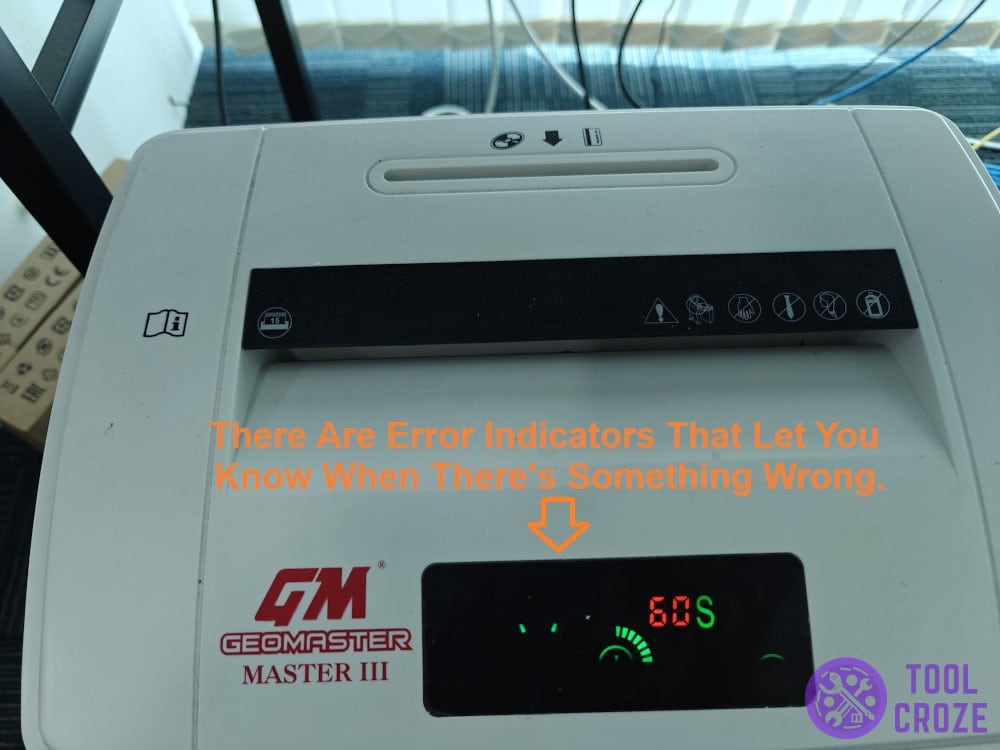 error indicators on paper shredder
