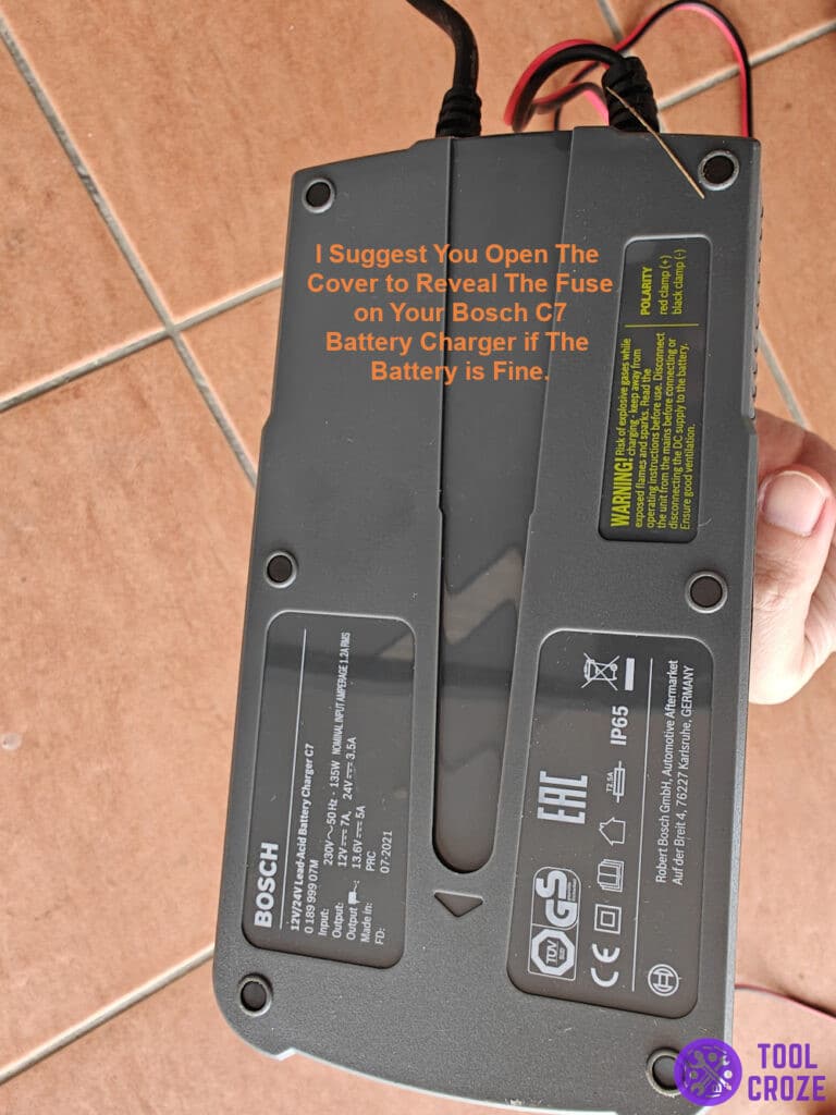 open the cover to reveal the fuse on your Bosch C7 battery charger if the battery is fine.