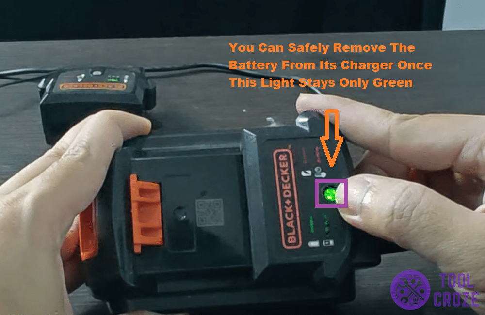 solid green light on black and decker charger