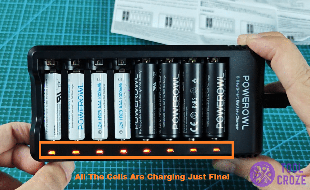 solid red lights on powerowl charger
