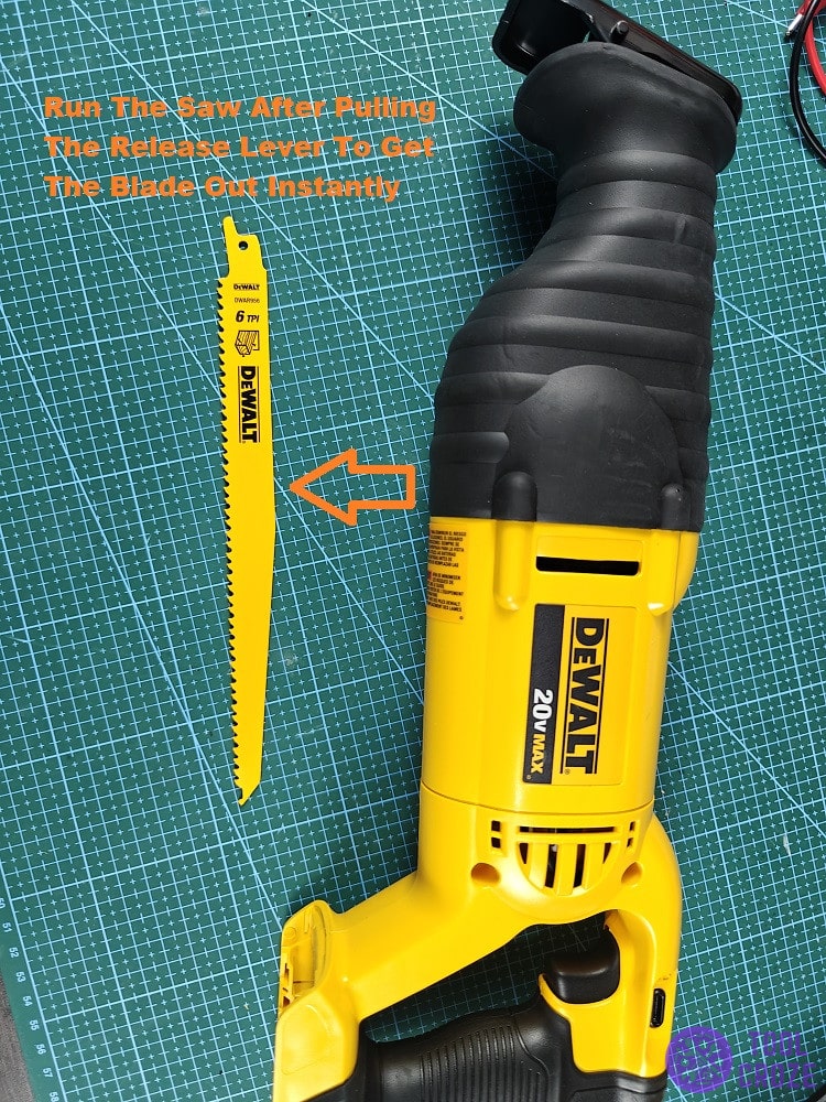 blade removed from dewalt reciprocating saw