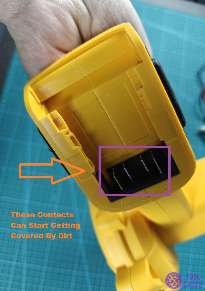 clean contacts on dewalt blower