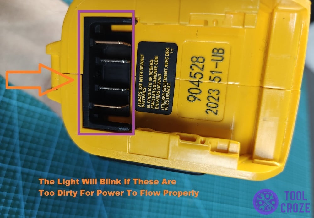 keep the contacts on dewalt flashlight clean