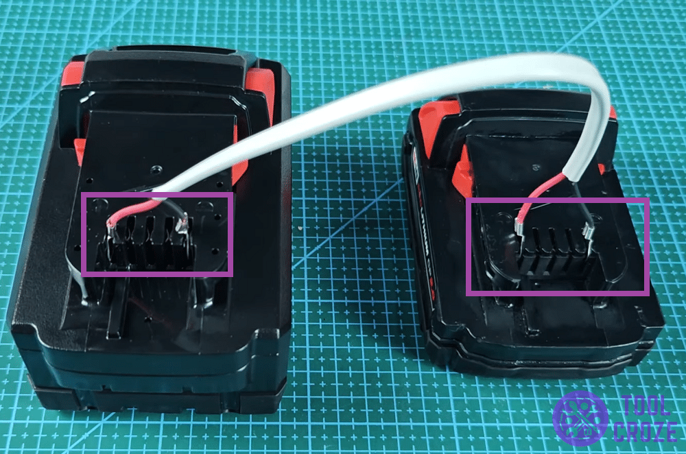 connect two milwaukee batteries together