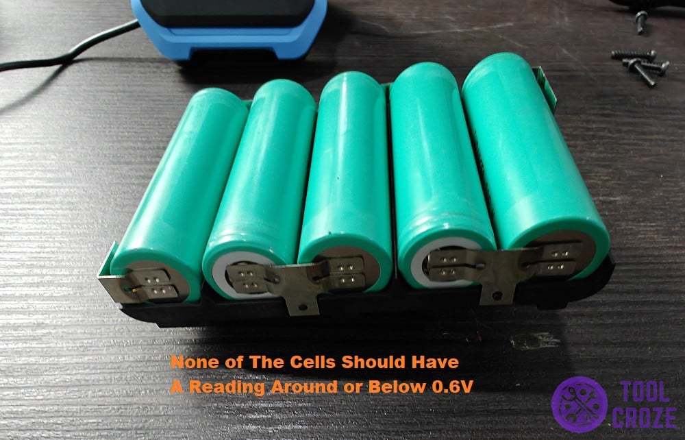 dead pack of cells inside milwaukee m18 battery