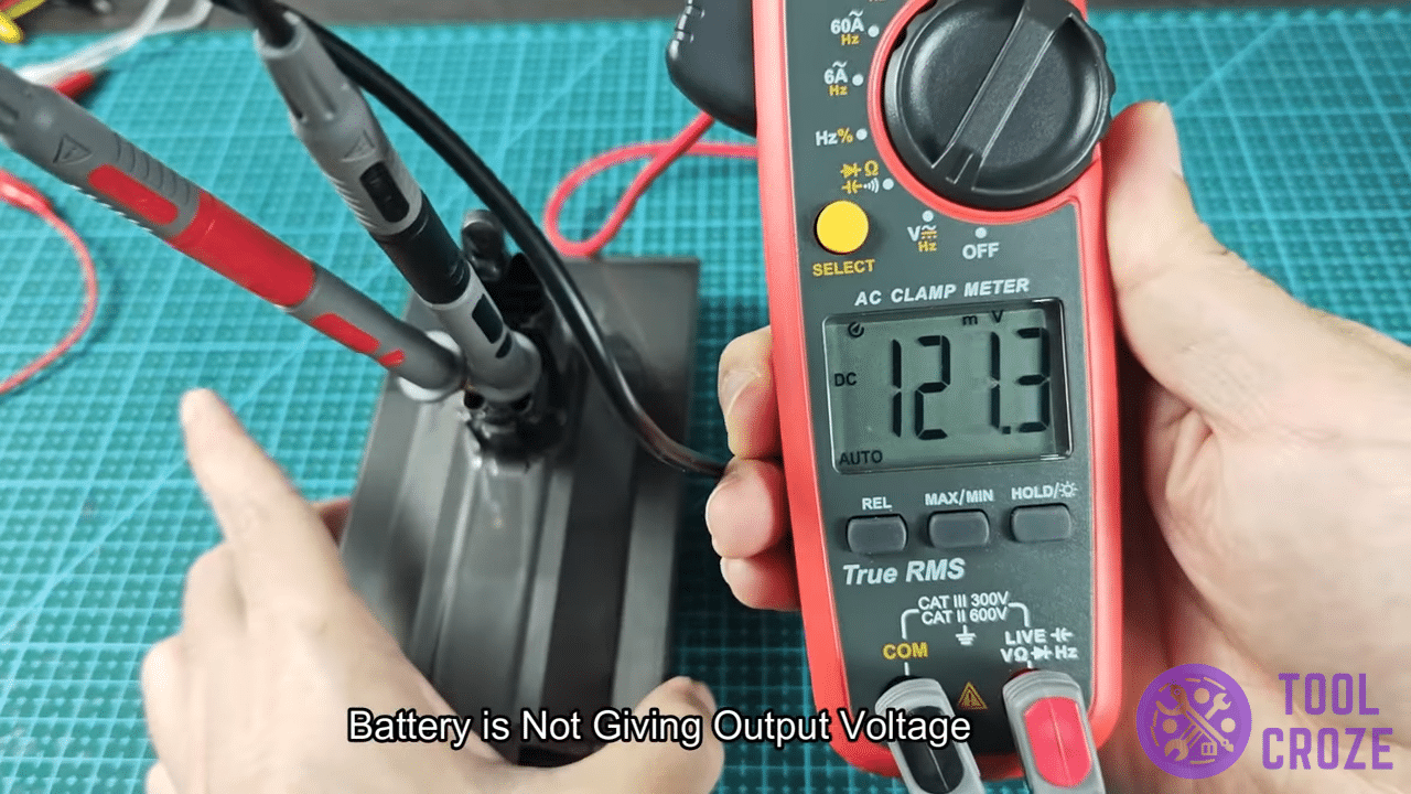 measure voltage dyson vacuum battery
