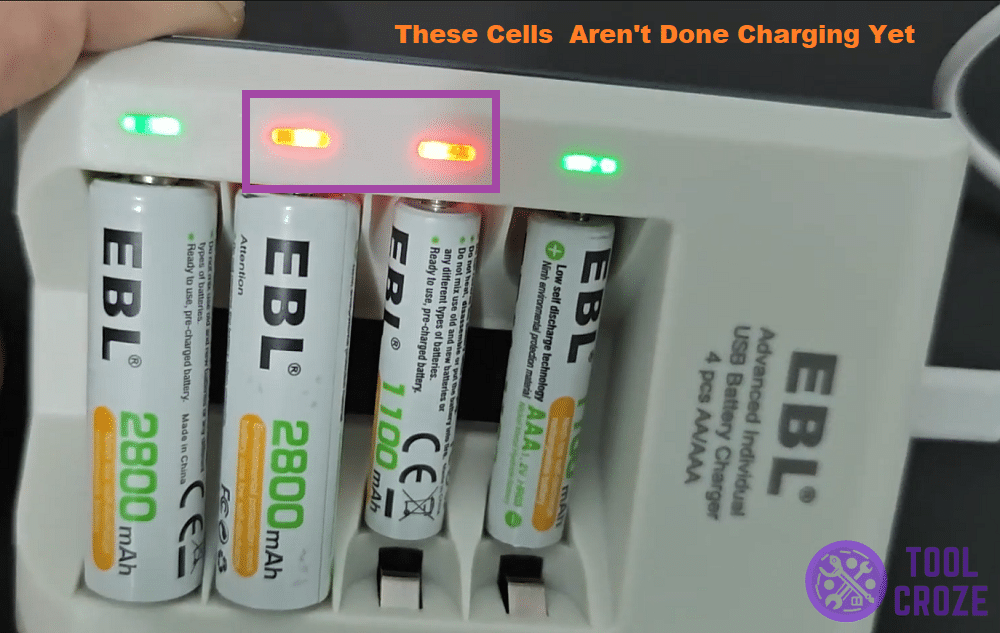 solid red light on ebl battery