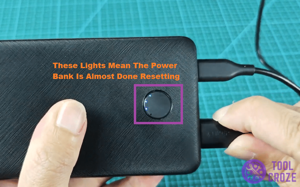 blue lights on anker power bank