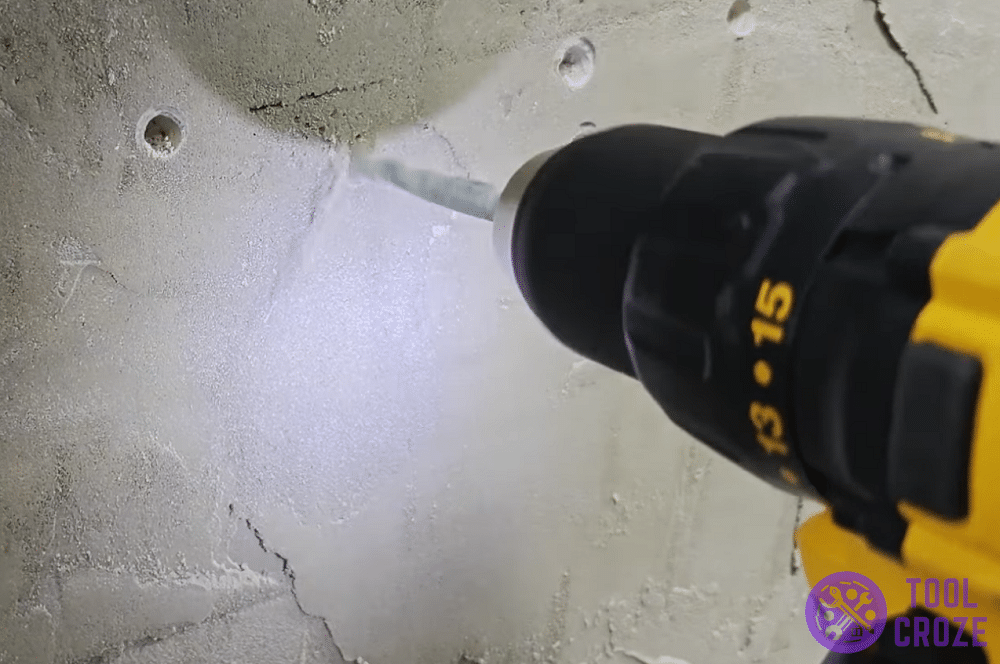 dcd777 drilling into concrete