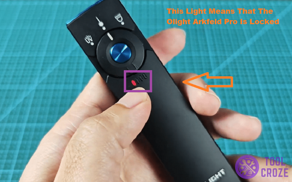 single red light on olight arkfeld pro
