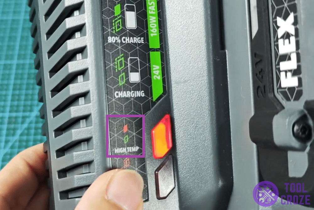 single solid red light on flex charger