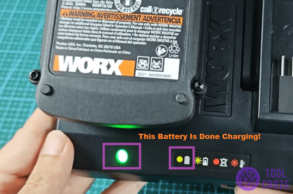 solid green light on worx charger