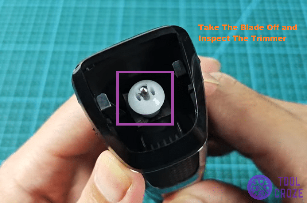 problematic blade installation inside philips trimmer