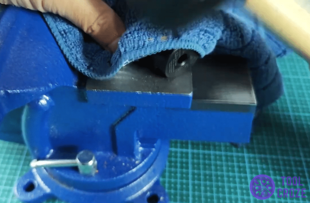 use a hammer and cloth on philips sonicare toothbrush
