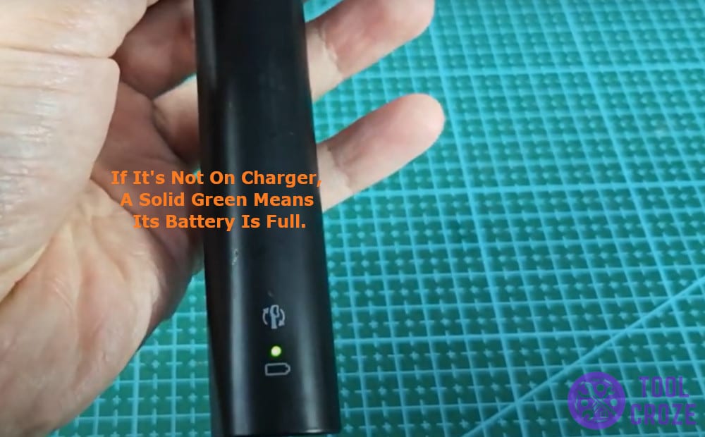 a solid green means its battery is full