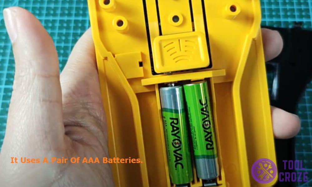 It uses a pair of AAA batteries