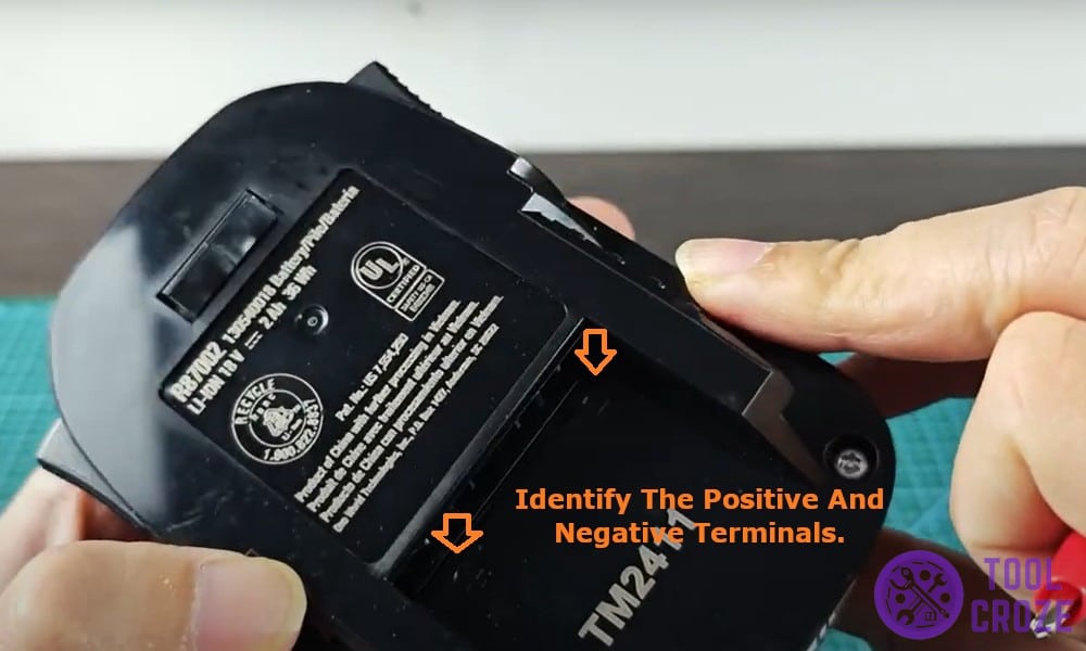 identify positive and negative terminals