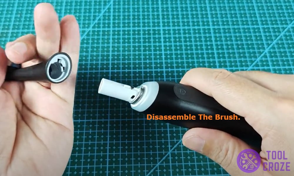 Disassemble The Brush