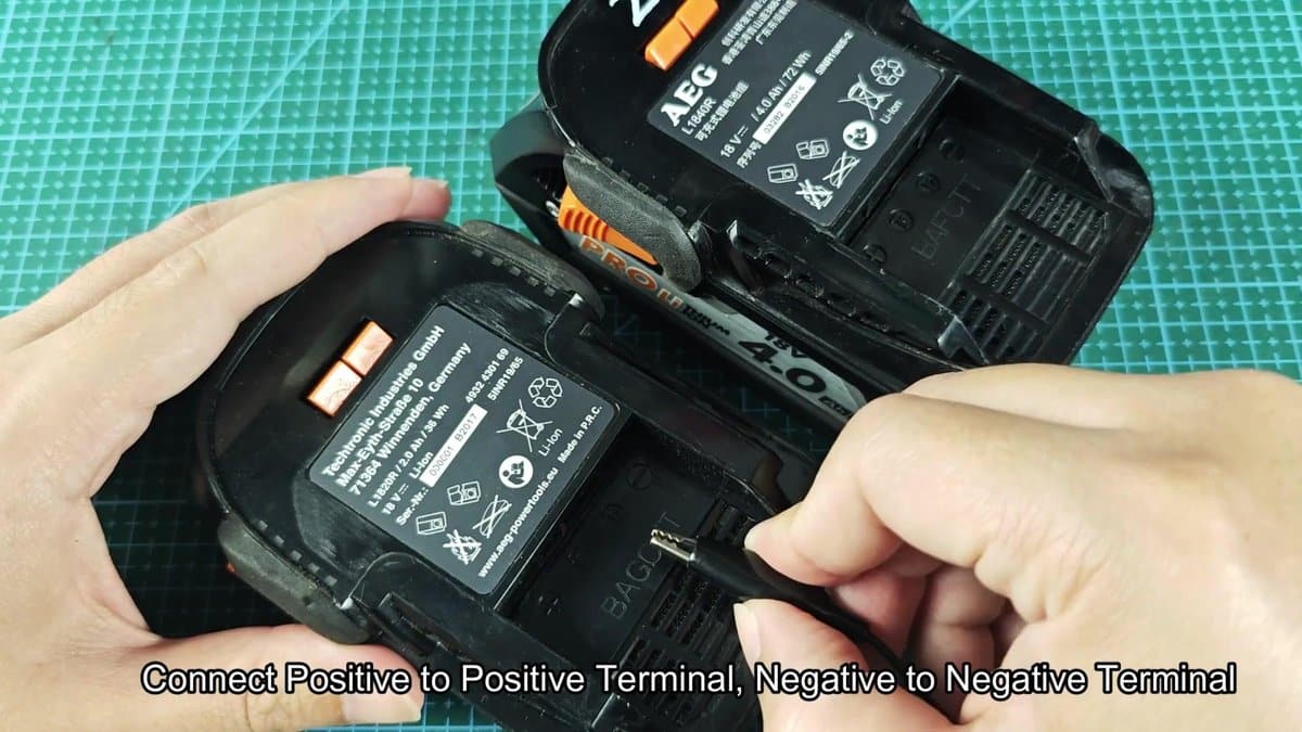 AEG battery terminal connection guidance
