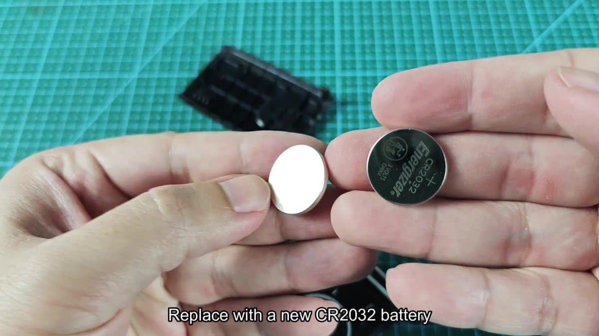 Energizer CR2032 battery replacement steps