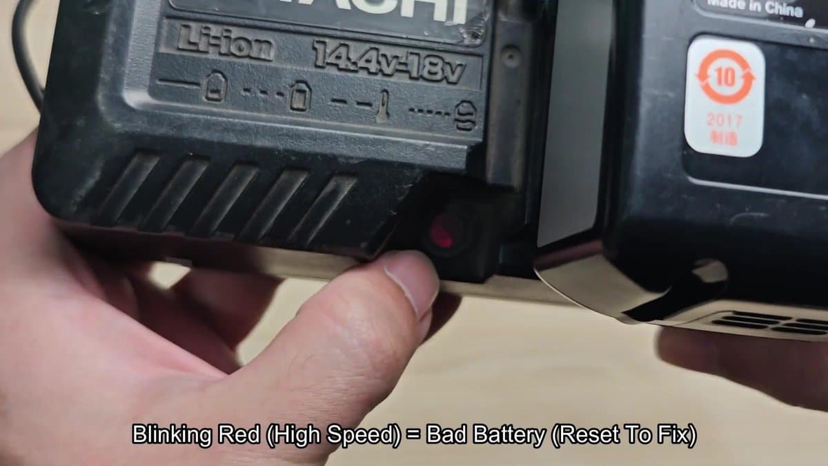 Hitachi battery with blinking red light