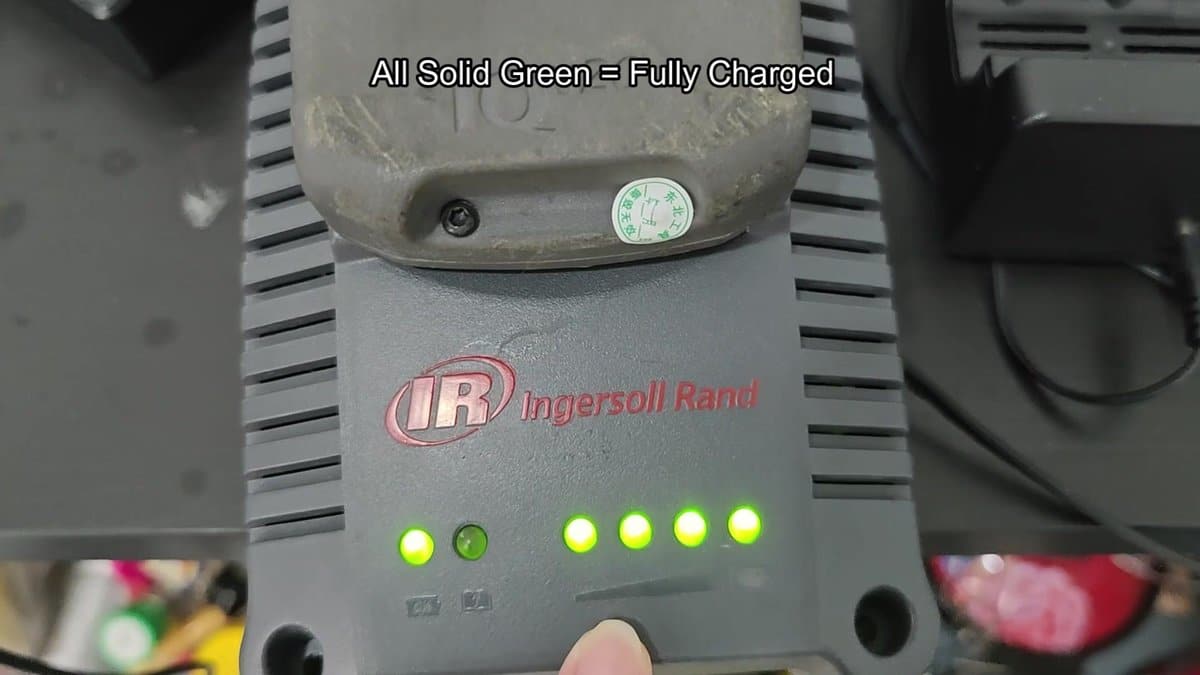 Ingersoll Rand charger all green lights active