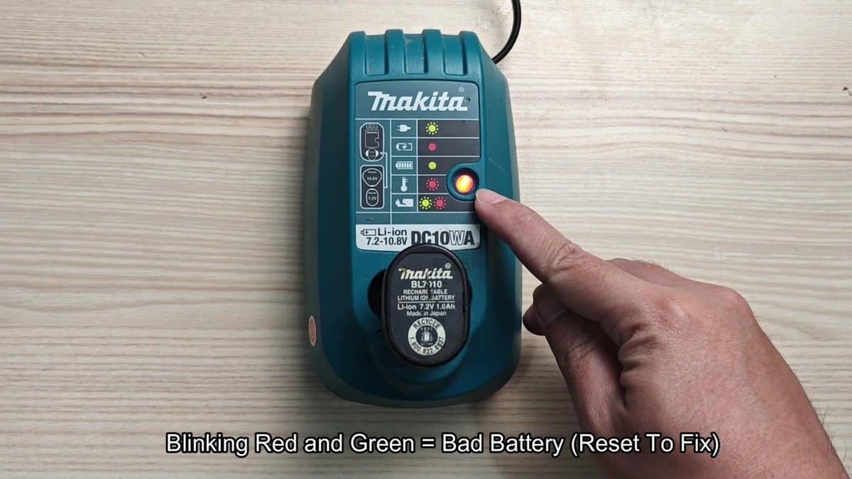 Makita charger with red and green lights blinking
