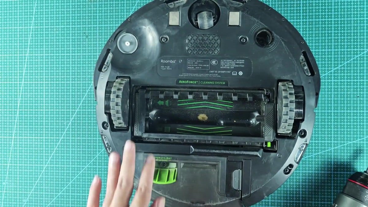 Roomba i7 underside with AeroForce cleaning system