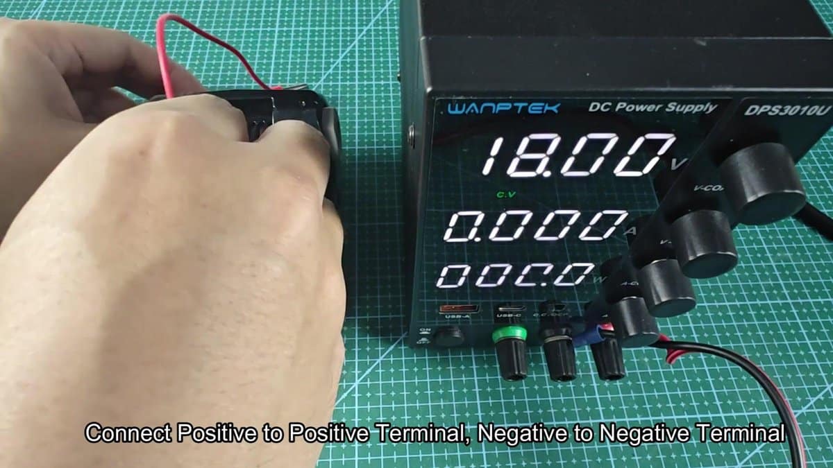 Wanptek DC power supply set to 18 volts