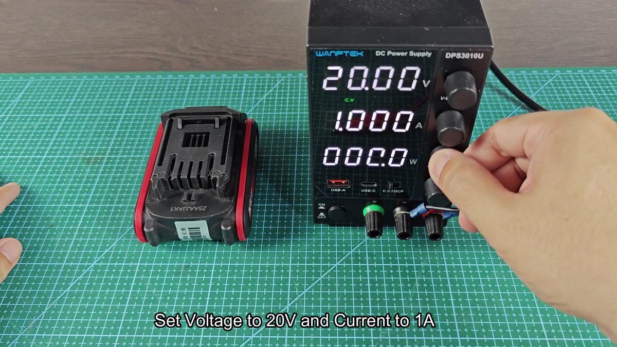 Wanptek DC power supply set to 20V 1A
