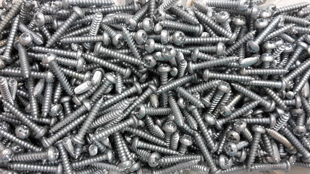 assorted metal screws
