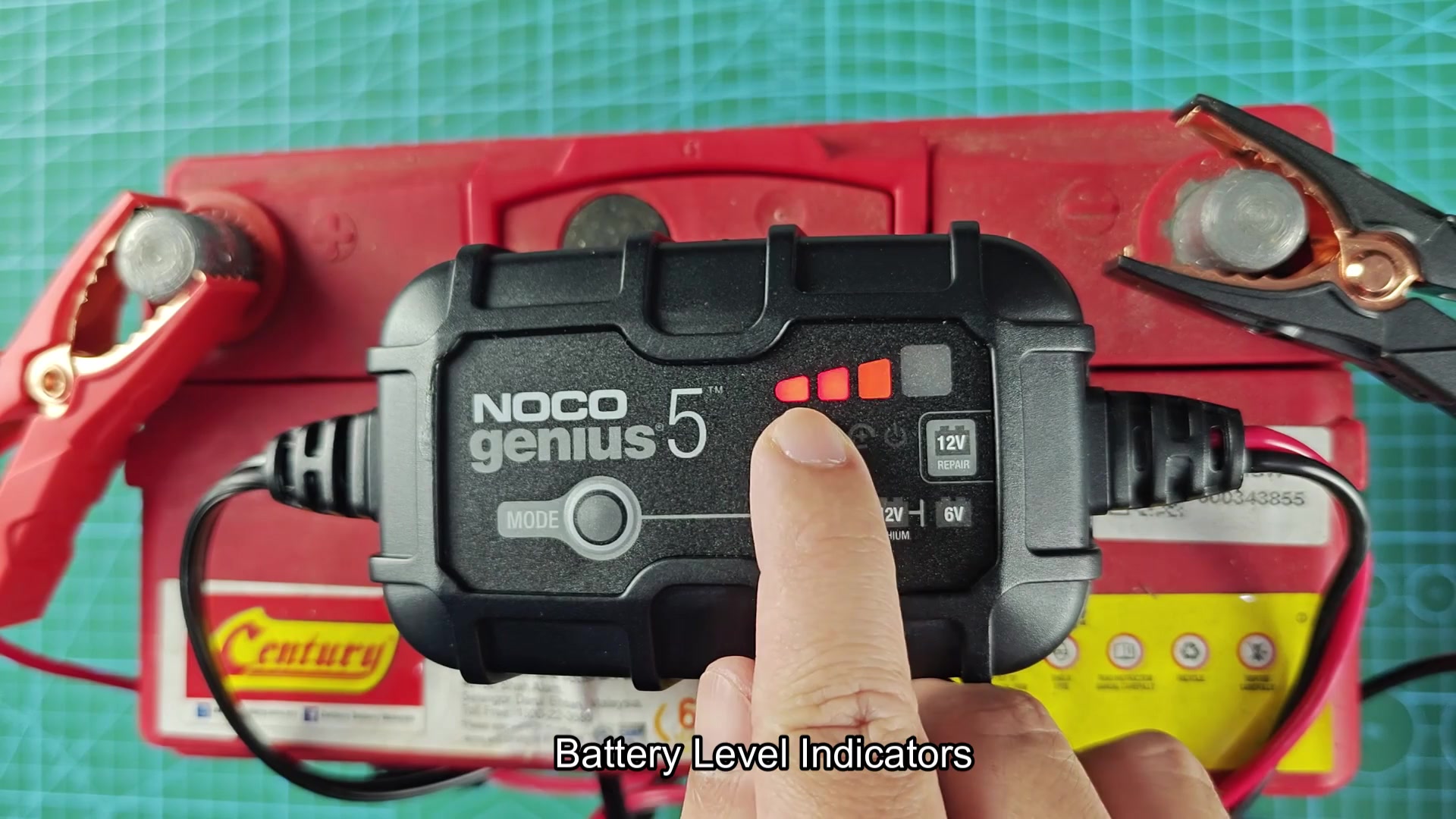 Battery level indicators on charger display