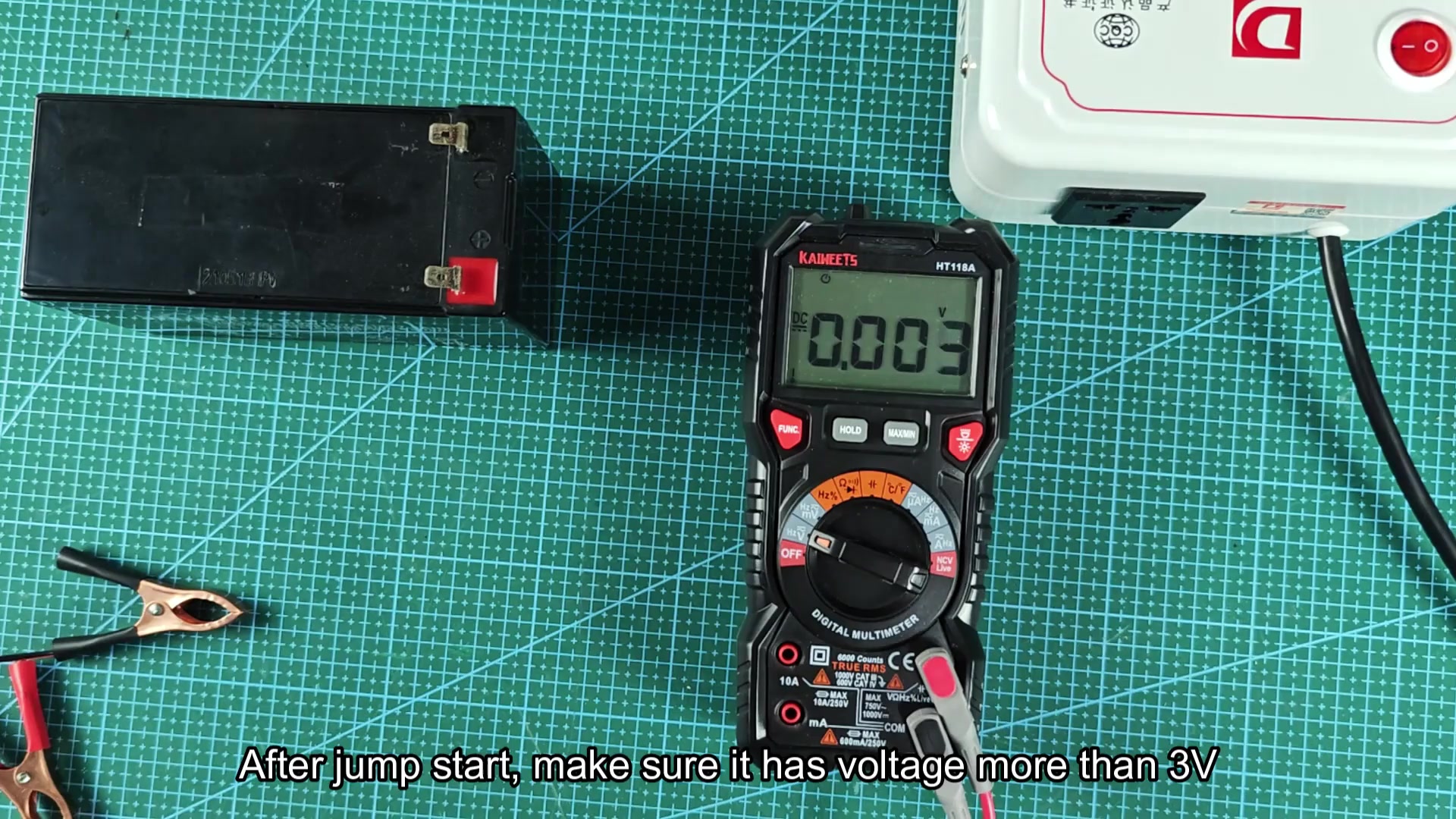 Battery Tender solid red LED indicating charging fine Battery Tender solid red LED indicating charging fine