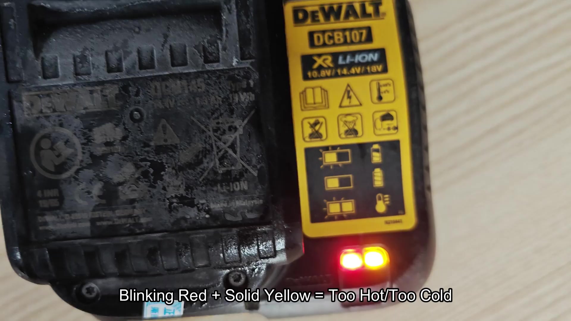 DCB107 red and yellow LEDs lit together