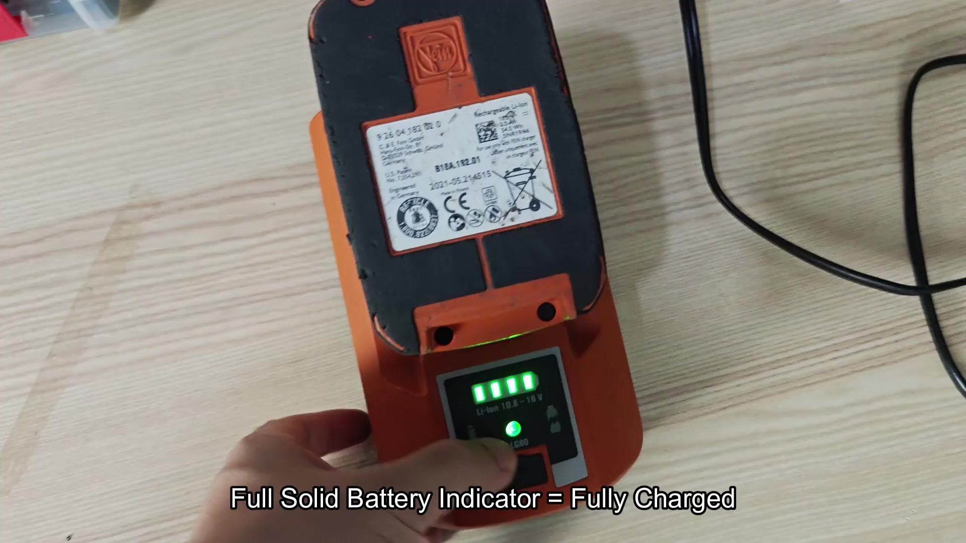 Fein Alg80 Charger Lights: What the Green and Red Mean