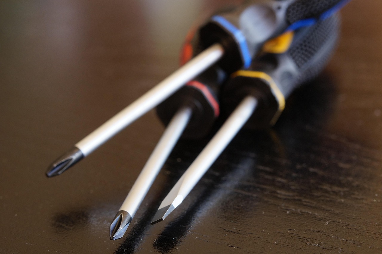 heavy duty screwdriver