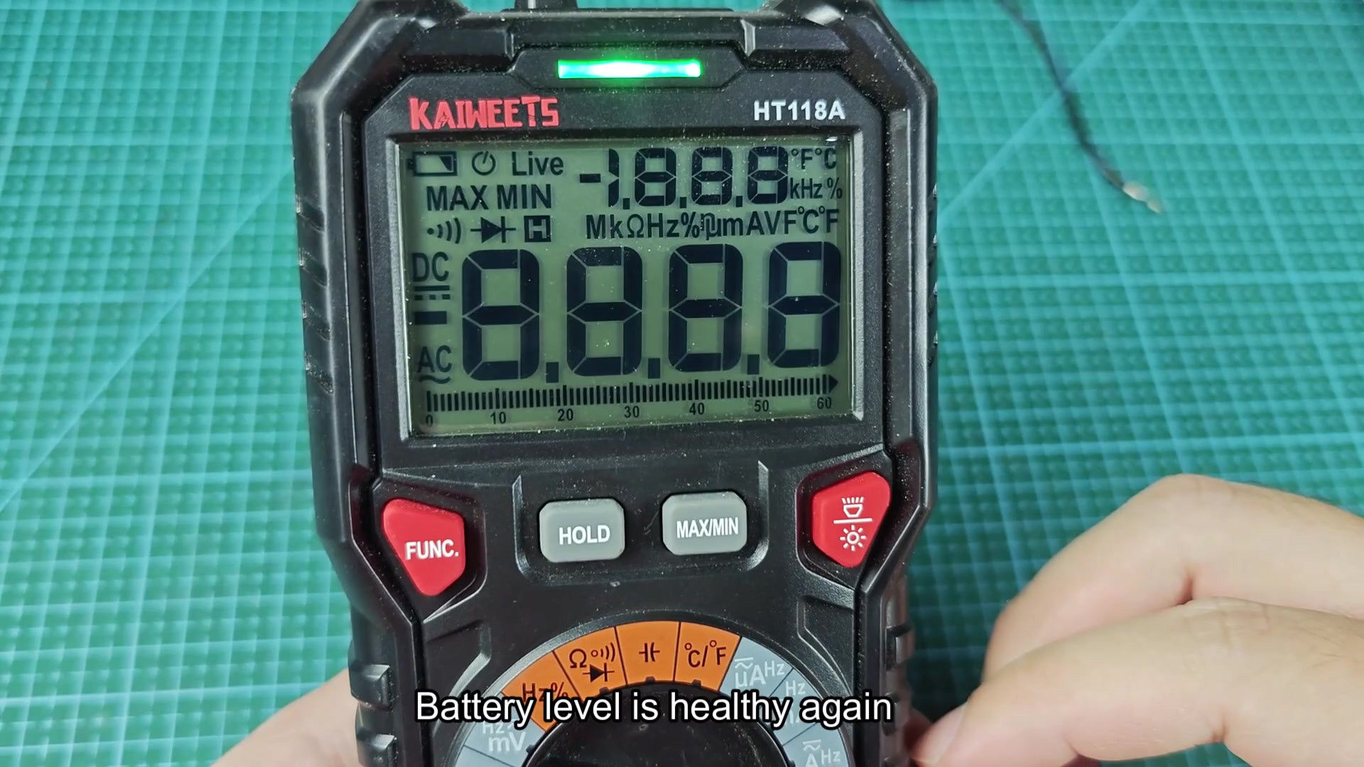 HT118A multimeter reading healthy battery level