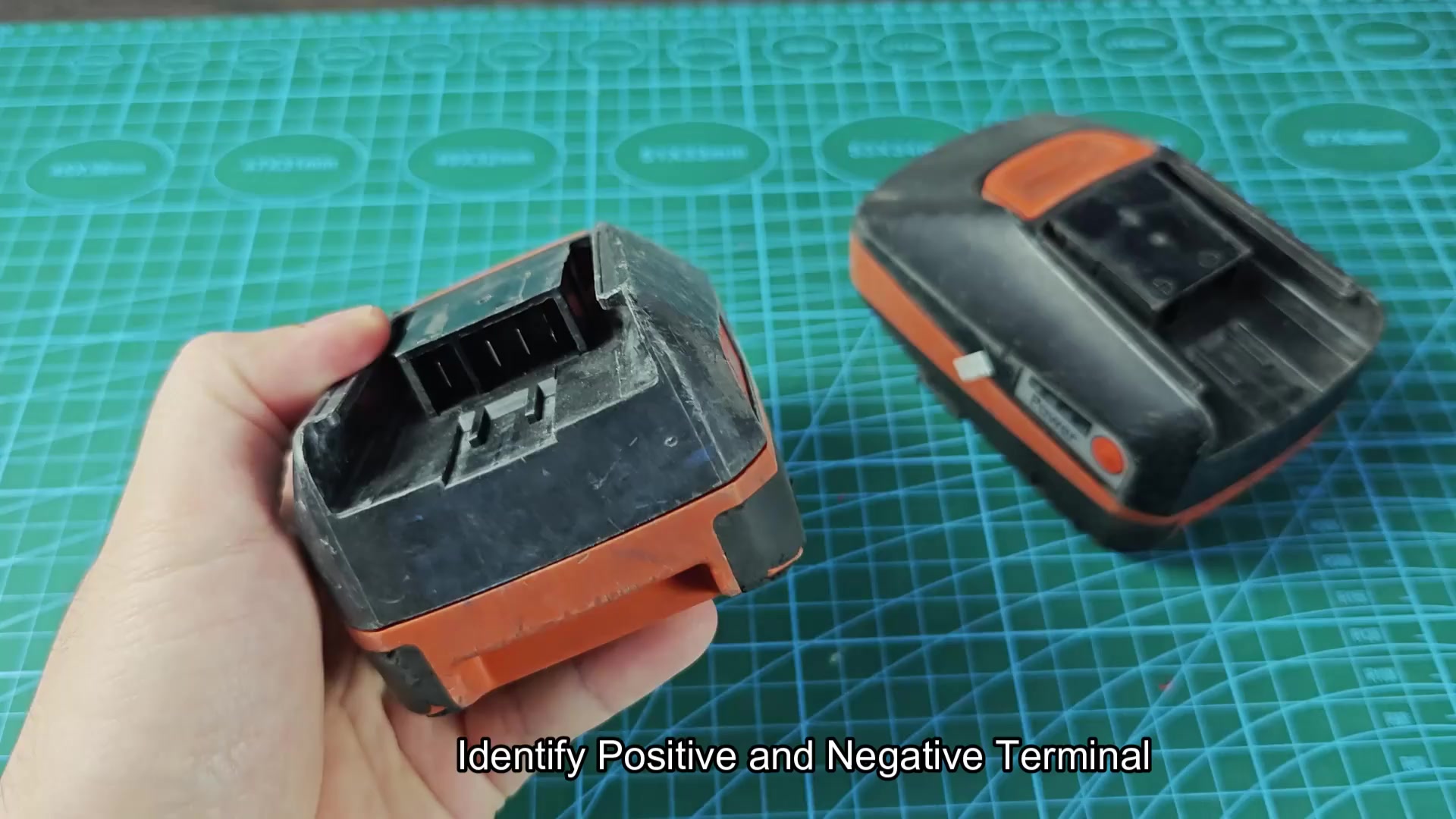 Identifying positive and negative terminals