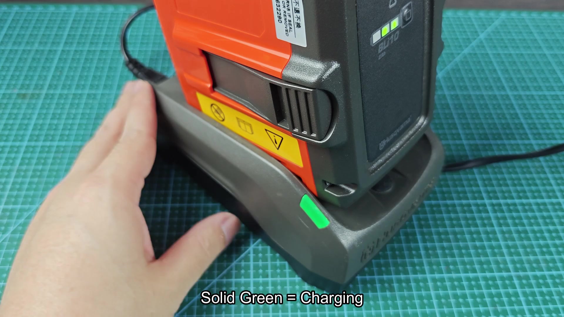 Solid green LED indicates battery charging Solid green LED indicates battery charging