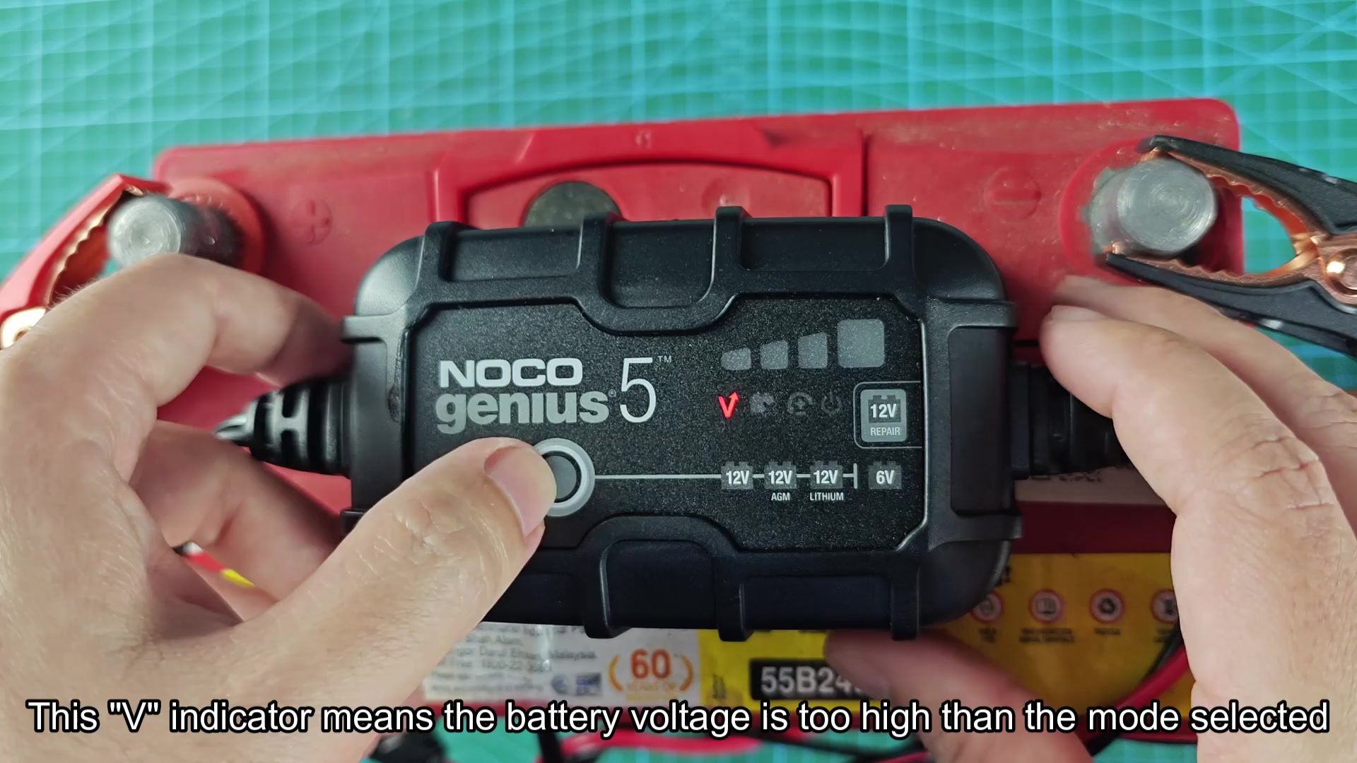 Voltage warning indicator for mismatched mode