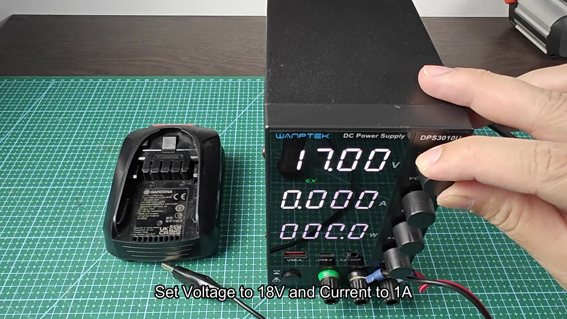 WANPTEK DPS3010U voltage set to 18V
