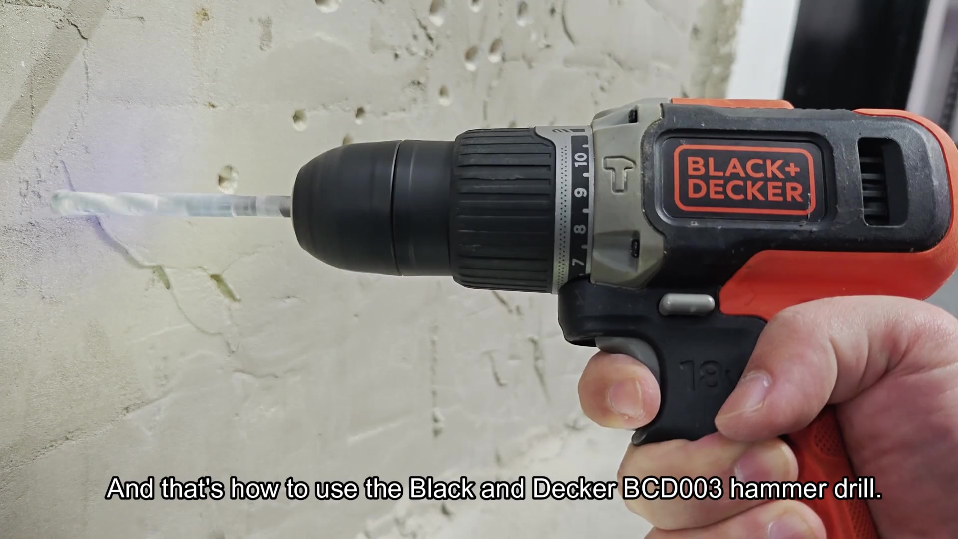 Black and Decker BCD003 hammer drill